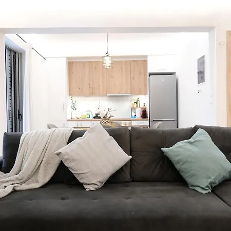 Spacious Maisonette Nearby Acropolis-2